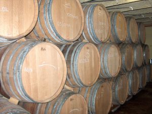 1200px-Barrels
